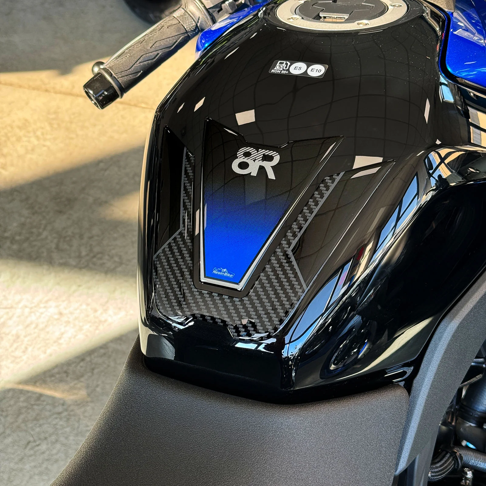 Resin Bike 3D Motorcycle Stickers - Tank Pad | Suzuki GSX-8R 2024>2025 - Image 6