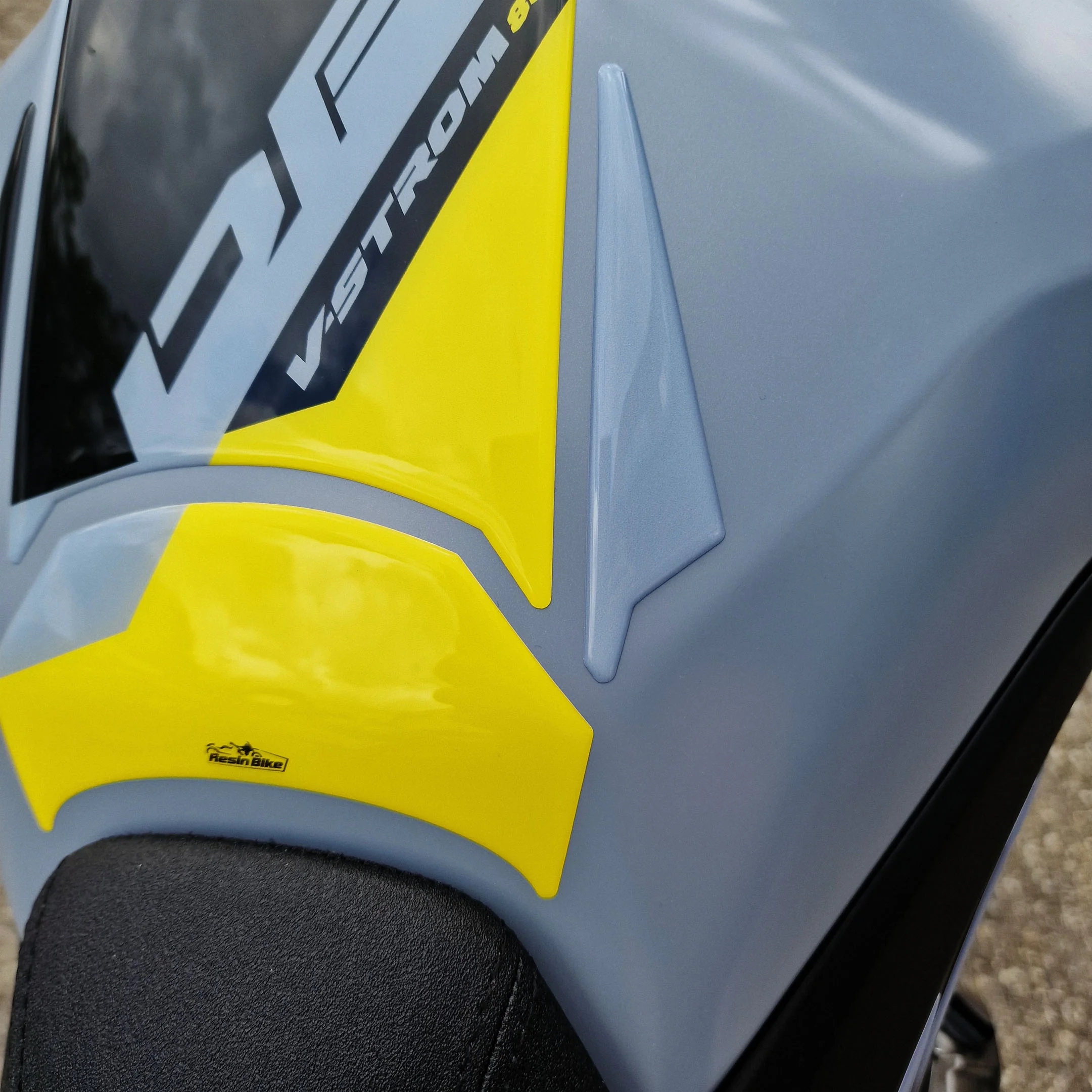Resin Bike 3D Motorcycle Stickers - Tank Pad | Suzuki V-Strom 800DE 2023>2025 - Image 5