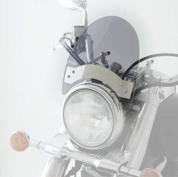 Puig Roadster Universal Fork Mounted Screen | Light Smoke - Image 3