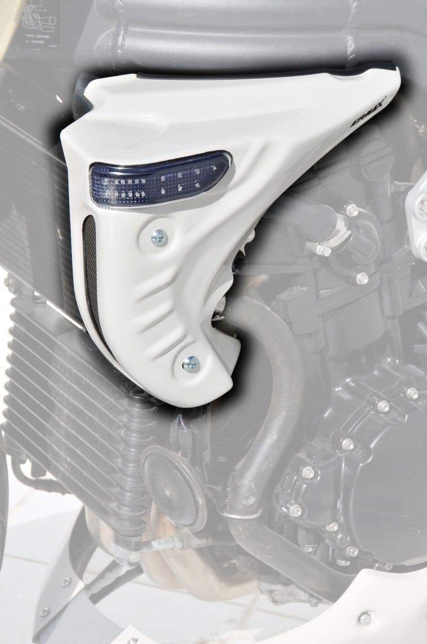 Ermax Radiator Cheeks | Metallic White (Fusion White) | Triumph Speed Triple 1050 2005>2007
