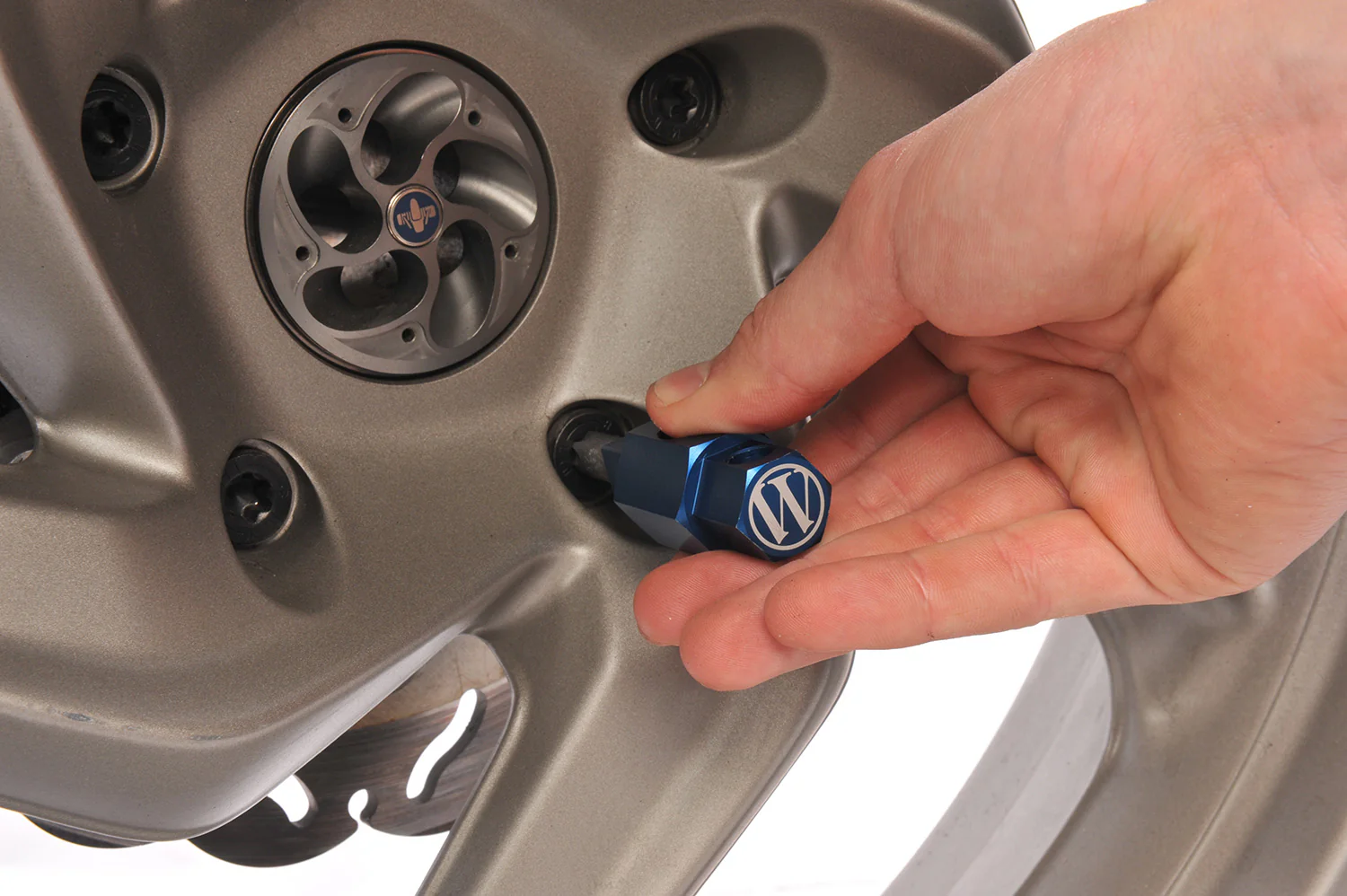 Wunderlich Axle Tool | Multi-Tool | Blue | BMW R nineT - Image 3