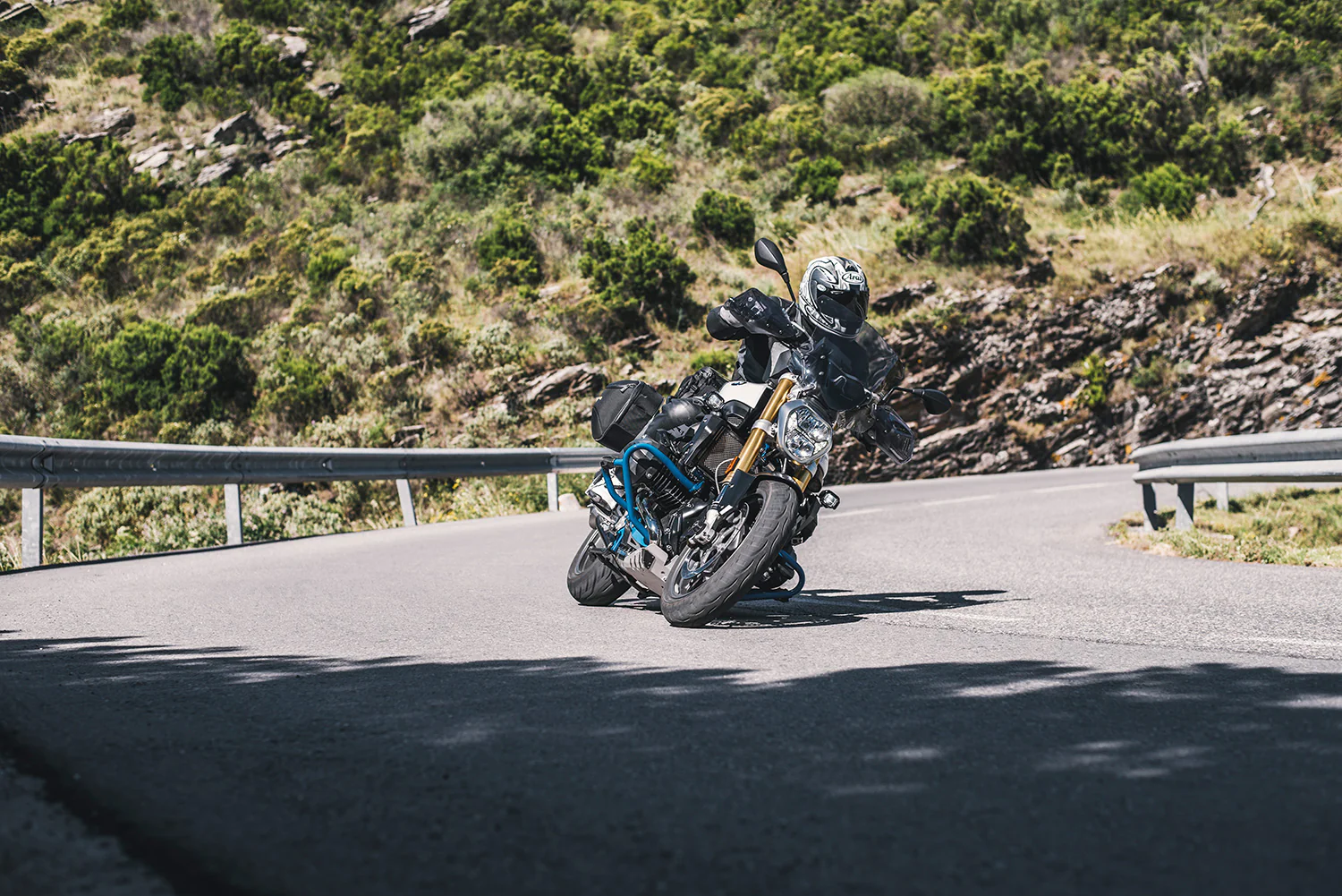 Wunderlich Cockpit Glare Protection | Black | BMW R 1200 R - Image 6