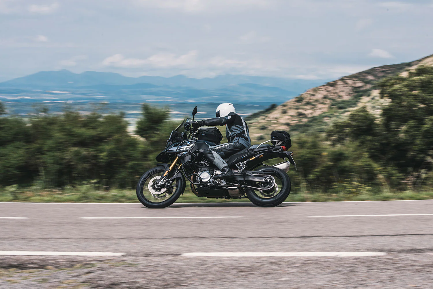 Wunderlich Engine Protection Bar | Black | BMW F 900 GS - Image 7
