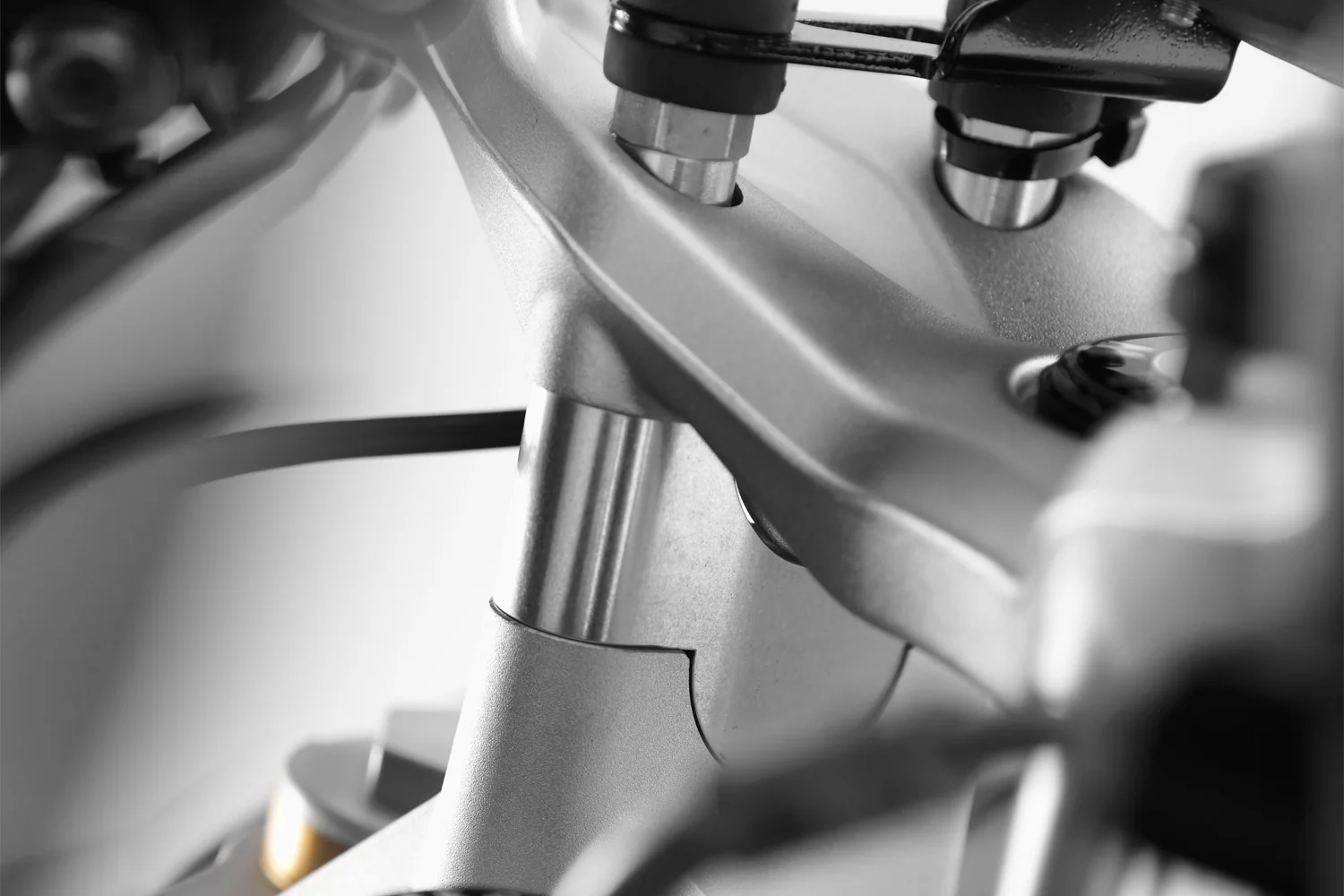 Wunderlich ERGO Handlebar Risers with BMW Navigation Mount For 25 mm | Silver - Image 3