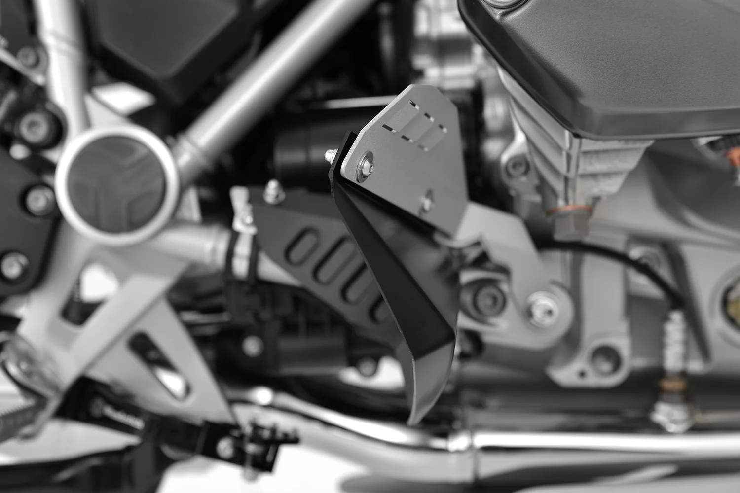 Wunderlich Foot Protectors | Black | BMW R 1250 GS - Image 3