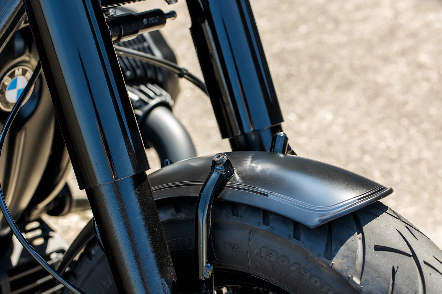 Wunderlich Front Fender Rockbob Blackstorm Metallic | White | BMW R 18 - Image 5