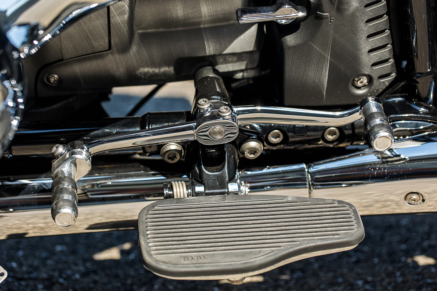 Wunderlich Gear-Shifter Extension For Models with Footboard Rear | Black | BMW R 18 - Image 6