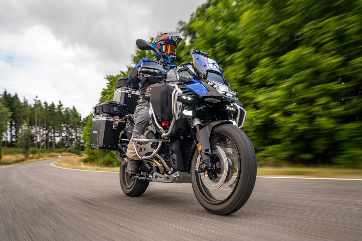 Wunderlich LED Auxiliary Light Protection Grille Set | Black | BMW R 1300 GS Adventure - Image 5