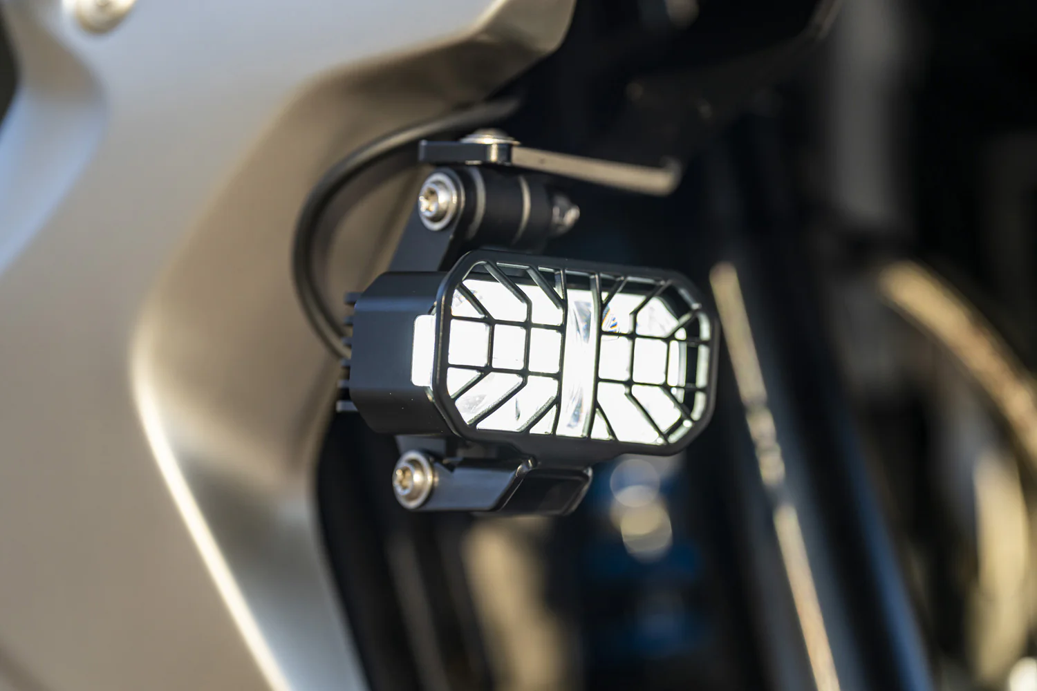 Wunderlich LED Auxillary Headlight Microflooter 3.0 Vehicle Mounting | Black | BMW R 1250 GS - Image 9