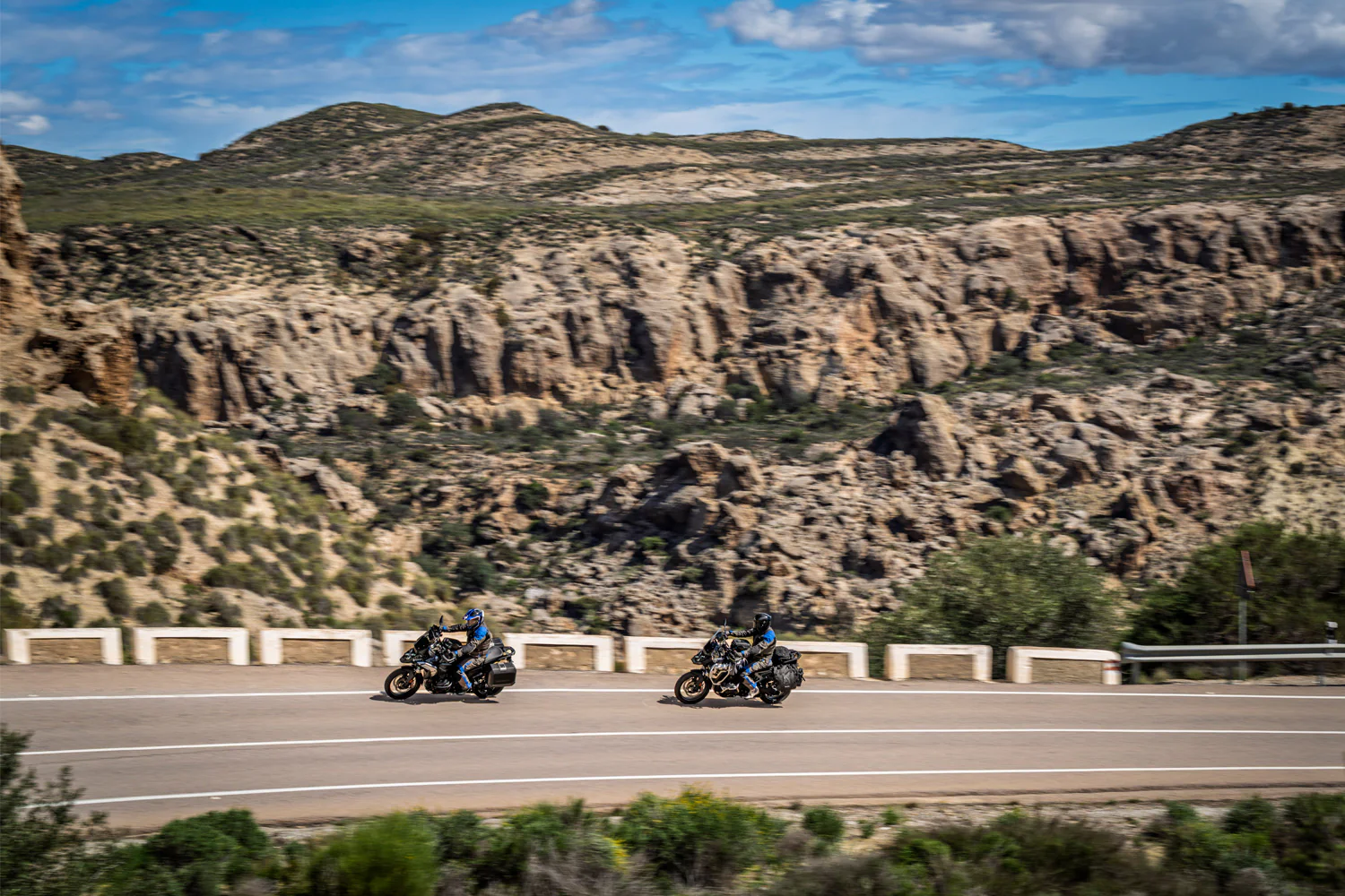 Wunderlich Original Navigation Holders with Peak Design Mount | Black | BMW R nineT - Image 5