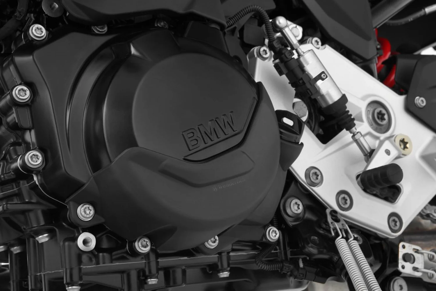 Wunderlich Protective Cover Set For Clutch, Alternator and Water Pump | Black - Image 3