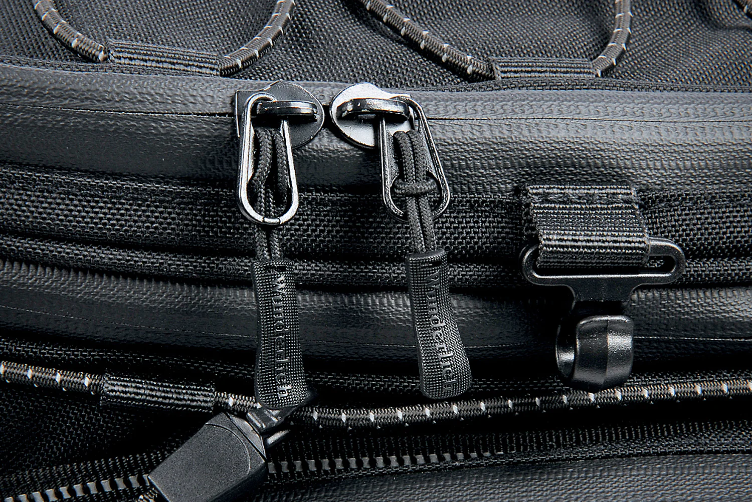 Wunderlich Replacement-Zipper Pull | Black