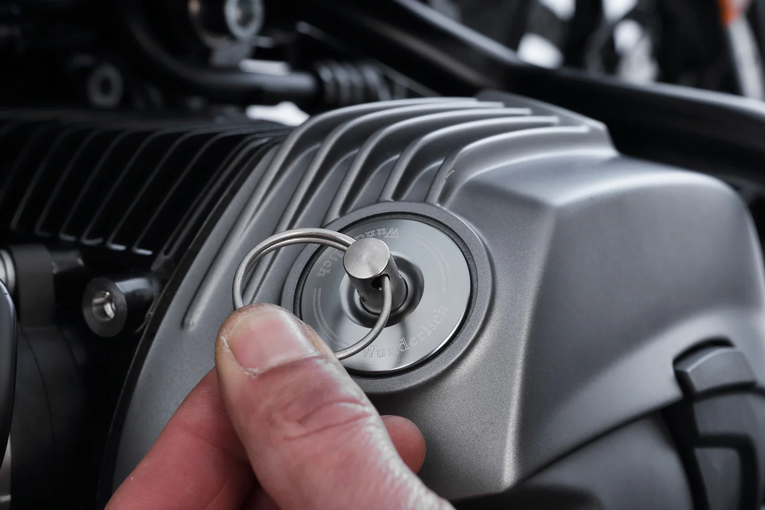 Wunderlich Safety Oil Filler Plug | Titanium | BMW R nineT - Image 4