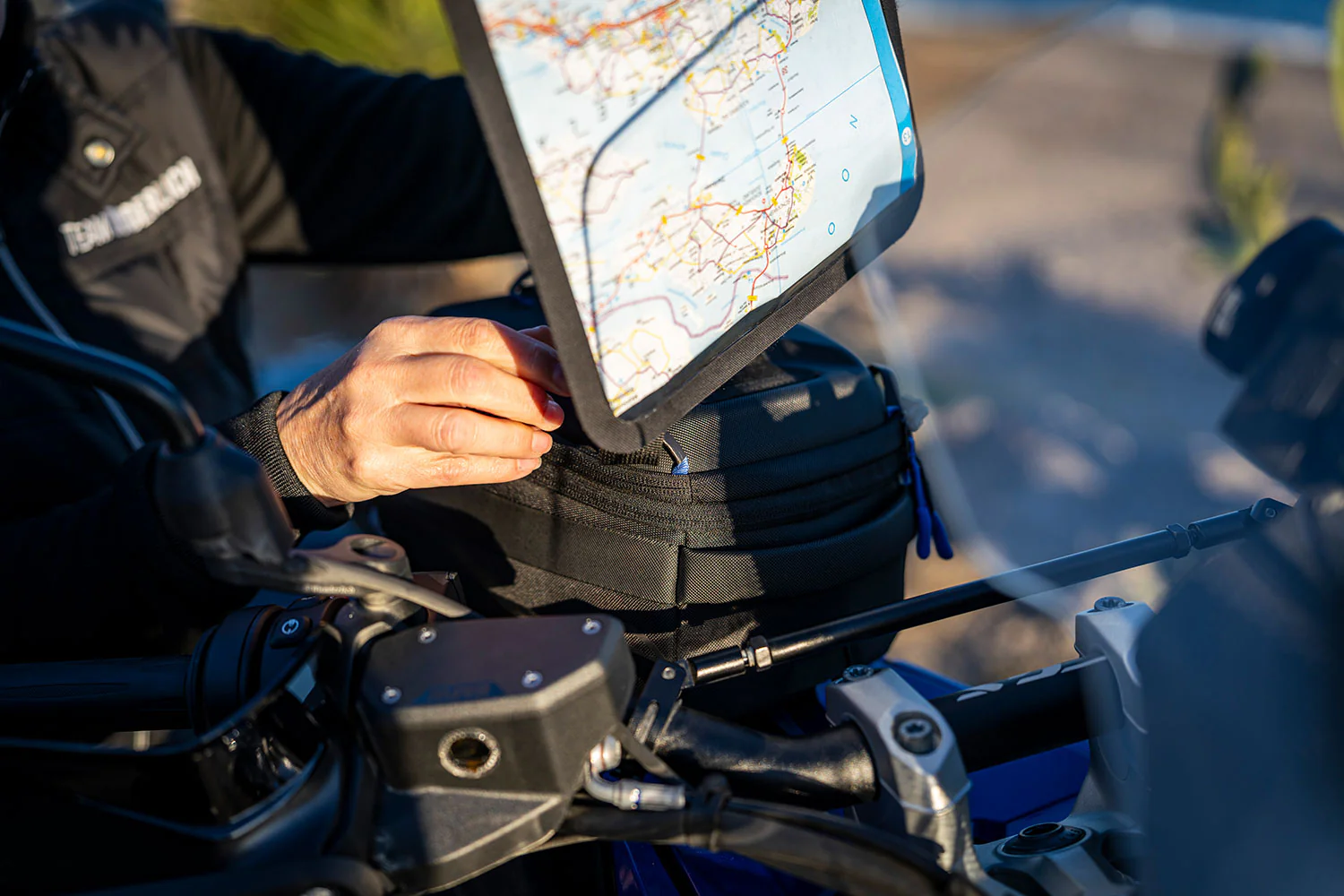 Wunderlich Tablet and Map Case For Click Bag Din A4 | Black | BMW R nineT - Image 5