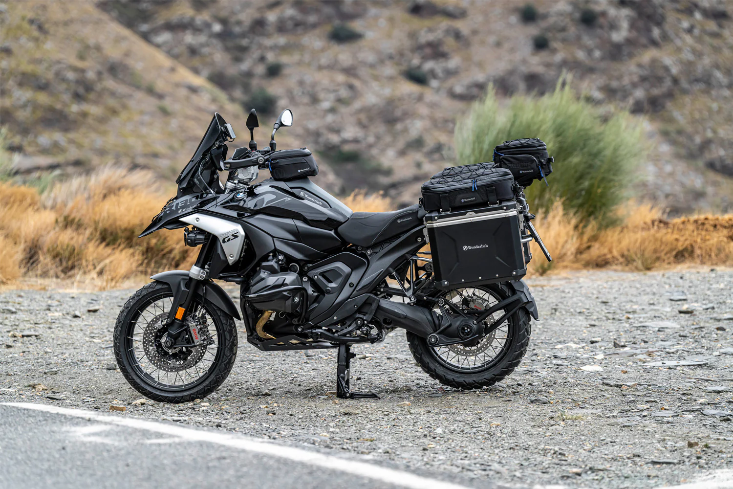 Wunderlich Tank Ring for Tank Bag Click Bag | Black | BMW R 1300 GS - Image 6