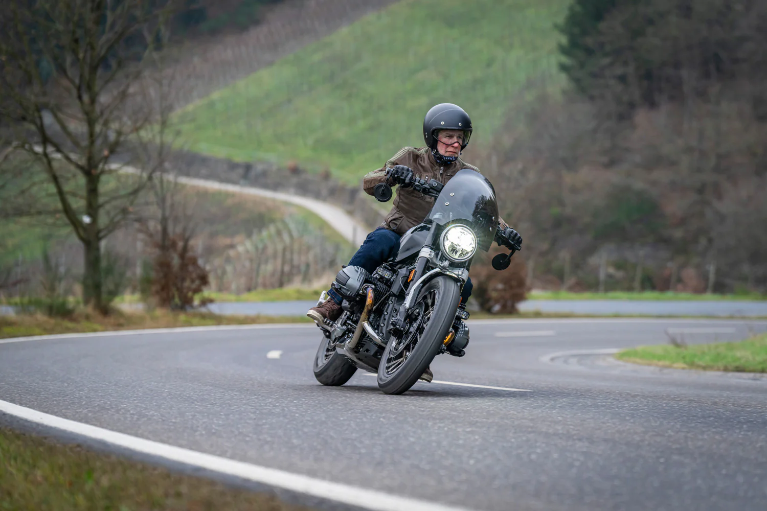Wunderlich Touring Windshield 70th-Roadster | Light Smoke | BMW R 12 - Image 8