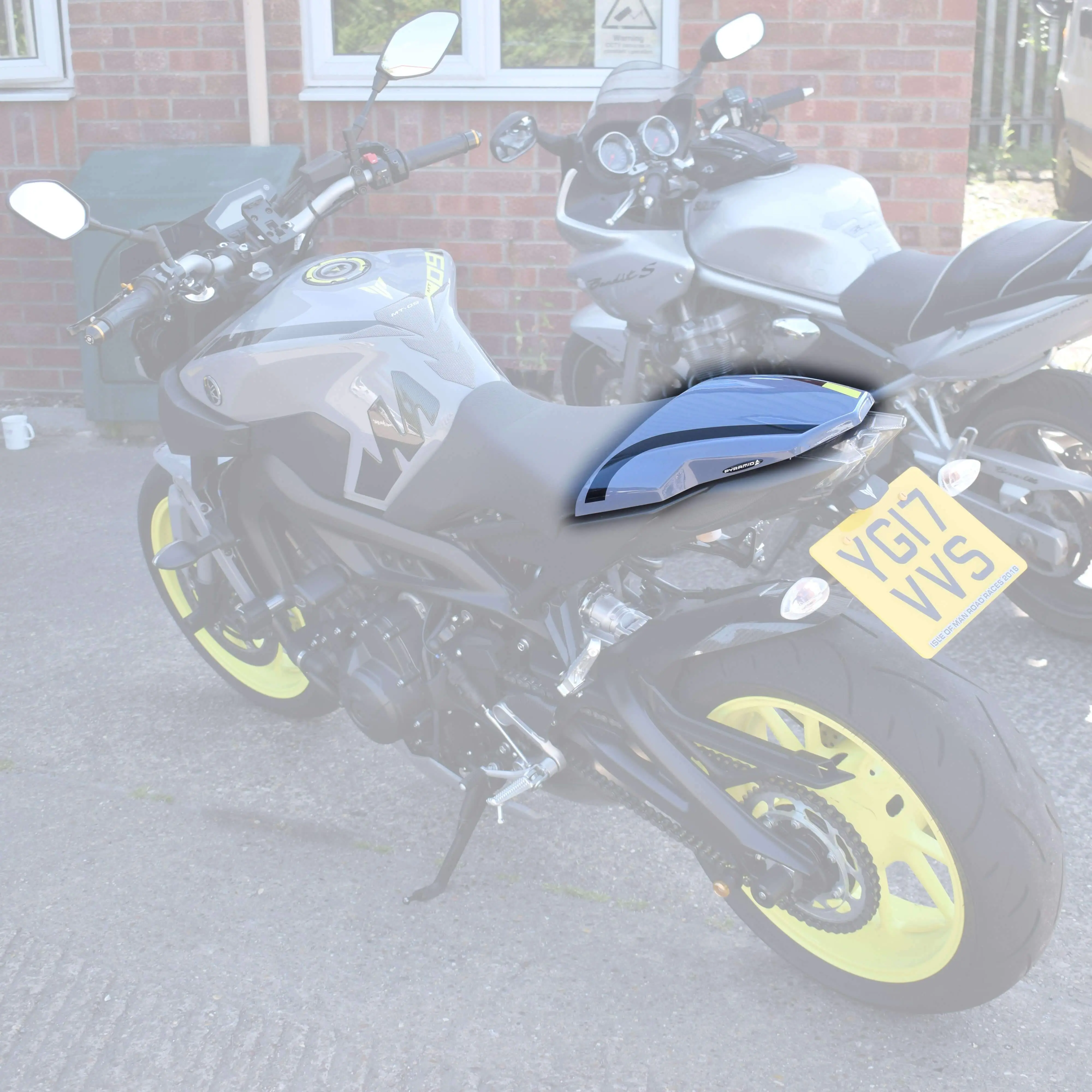 Pyramid Seat Cowl | Nimbus Grey | Yamaha MT-09 2017>2018 - Image 5