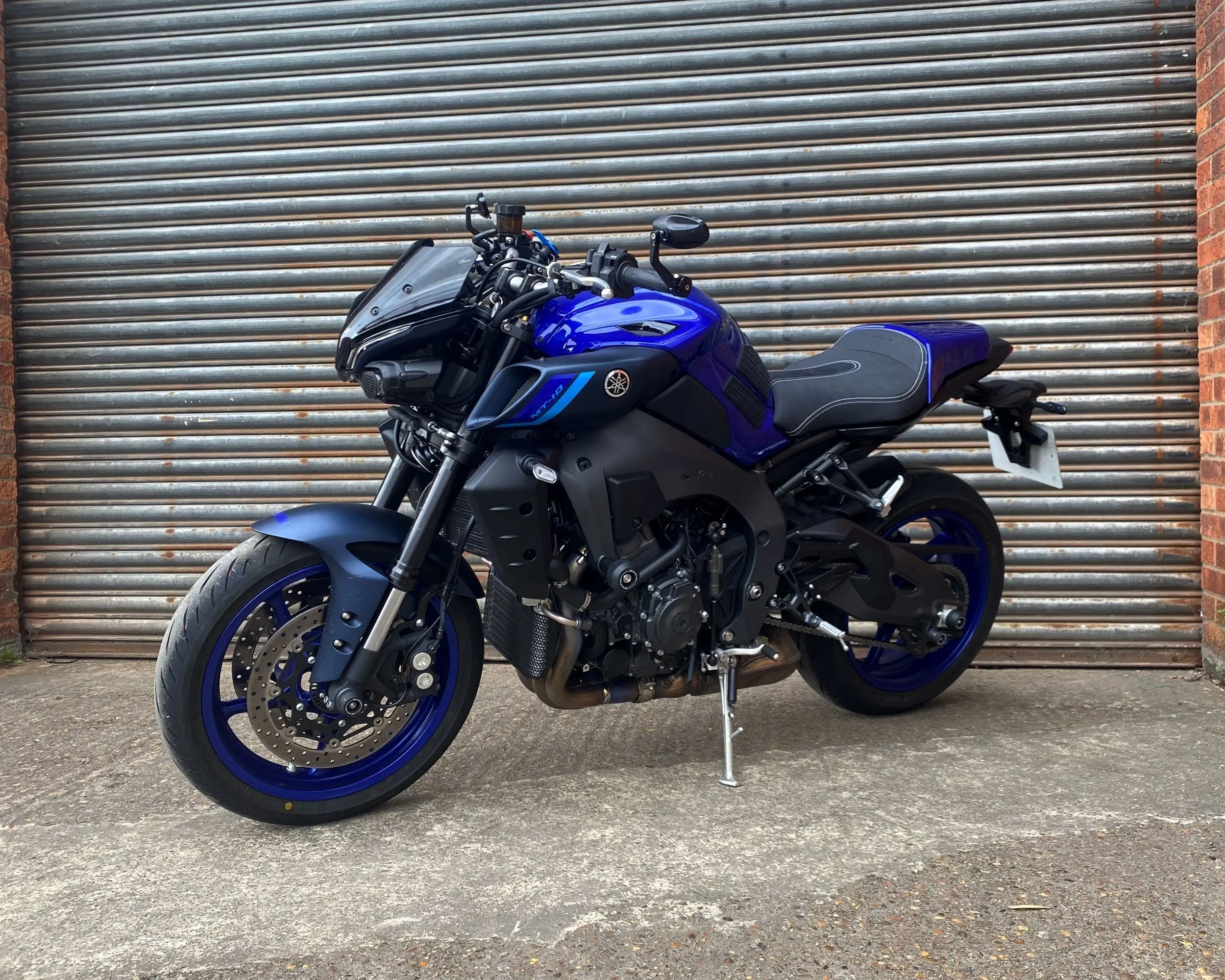 Pyramid Comfort Seat Cowl | Matte Black | Yamaha MT-10 SP 2016>Current - Image 9