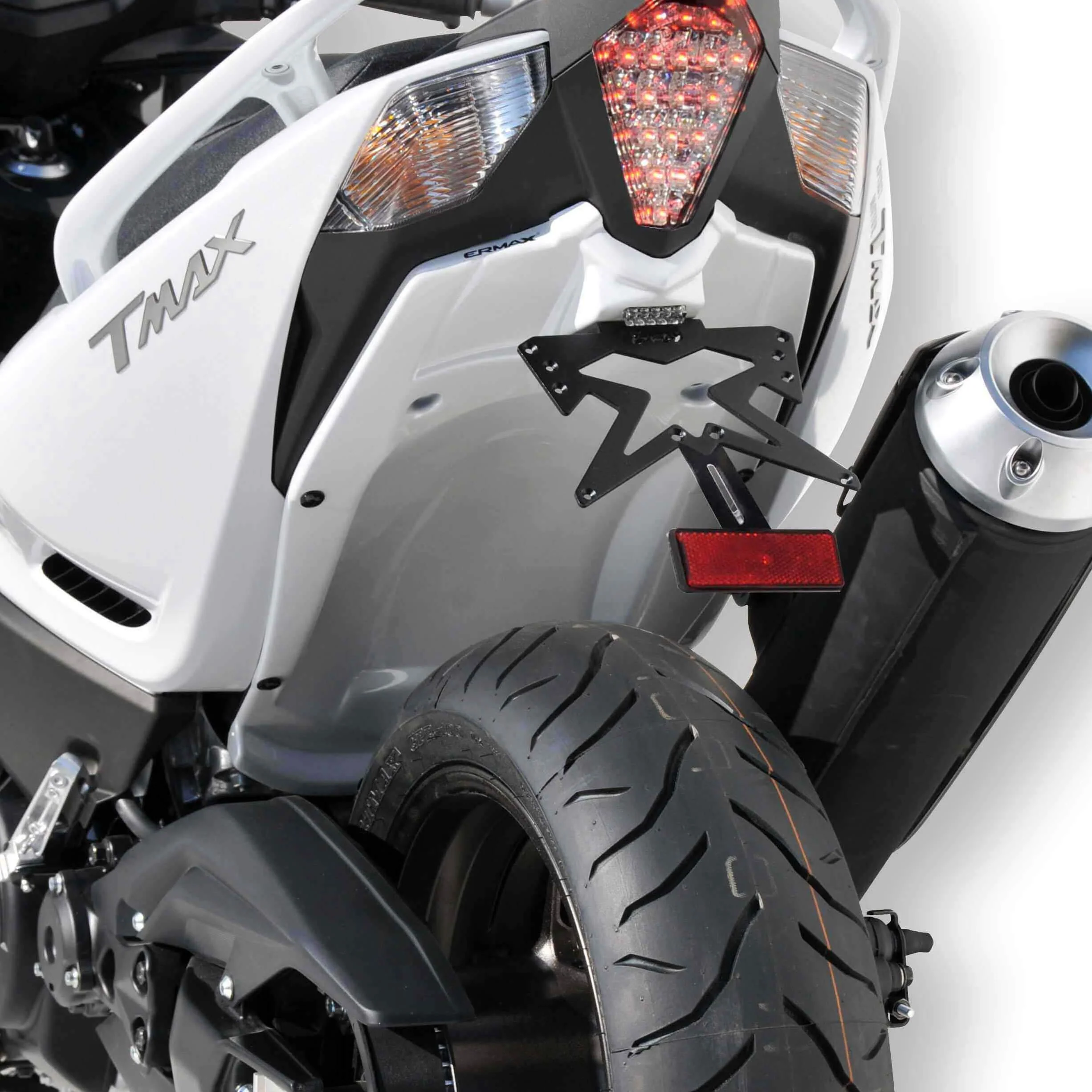Ermax Undertray | Metallic White (Bluish White) | Yamaha TMAX 530 2012>2016 - Image 2