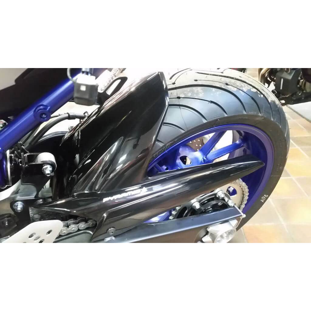 Pyramid Hugger | Gloss Black | Yamaha Tracer 700 2015>2019 - Image 2