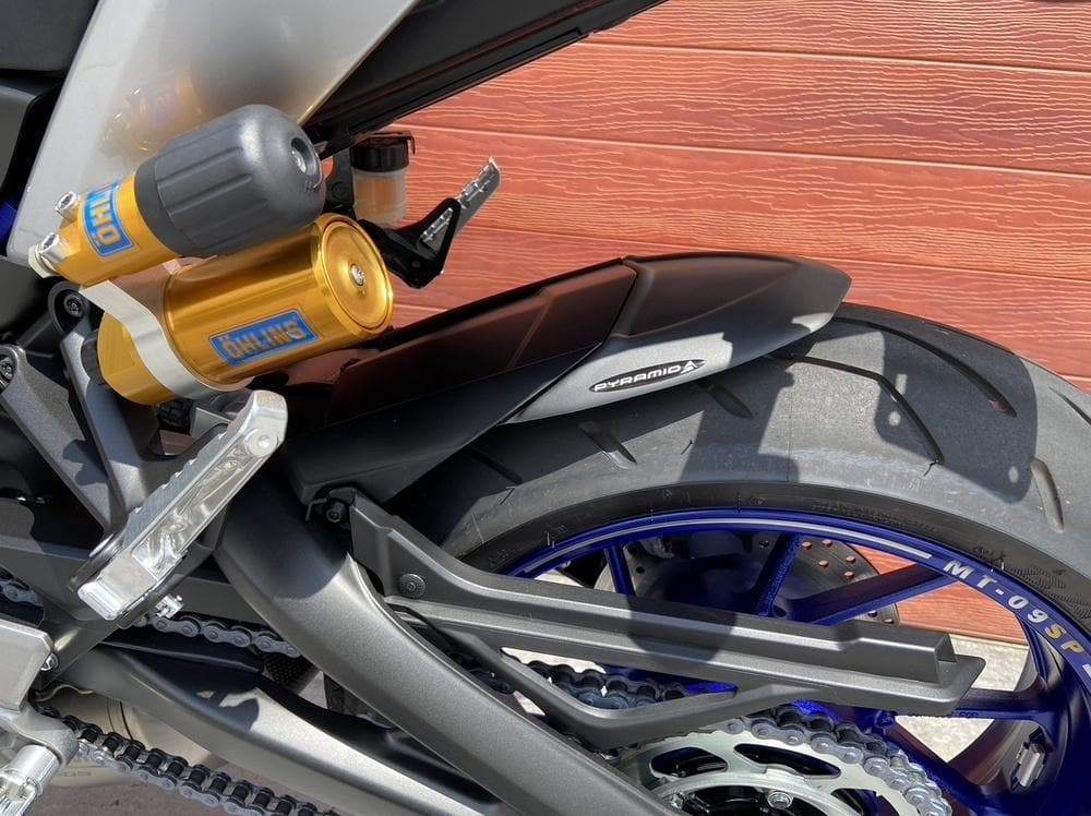 Pyramid Hugger Extension | Matte Black | Yamaha Tracer 900 2015>2017 - Image 5