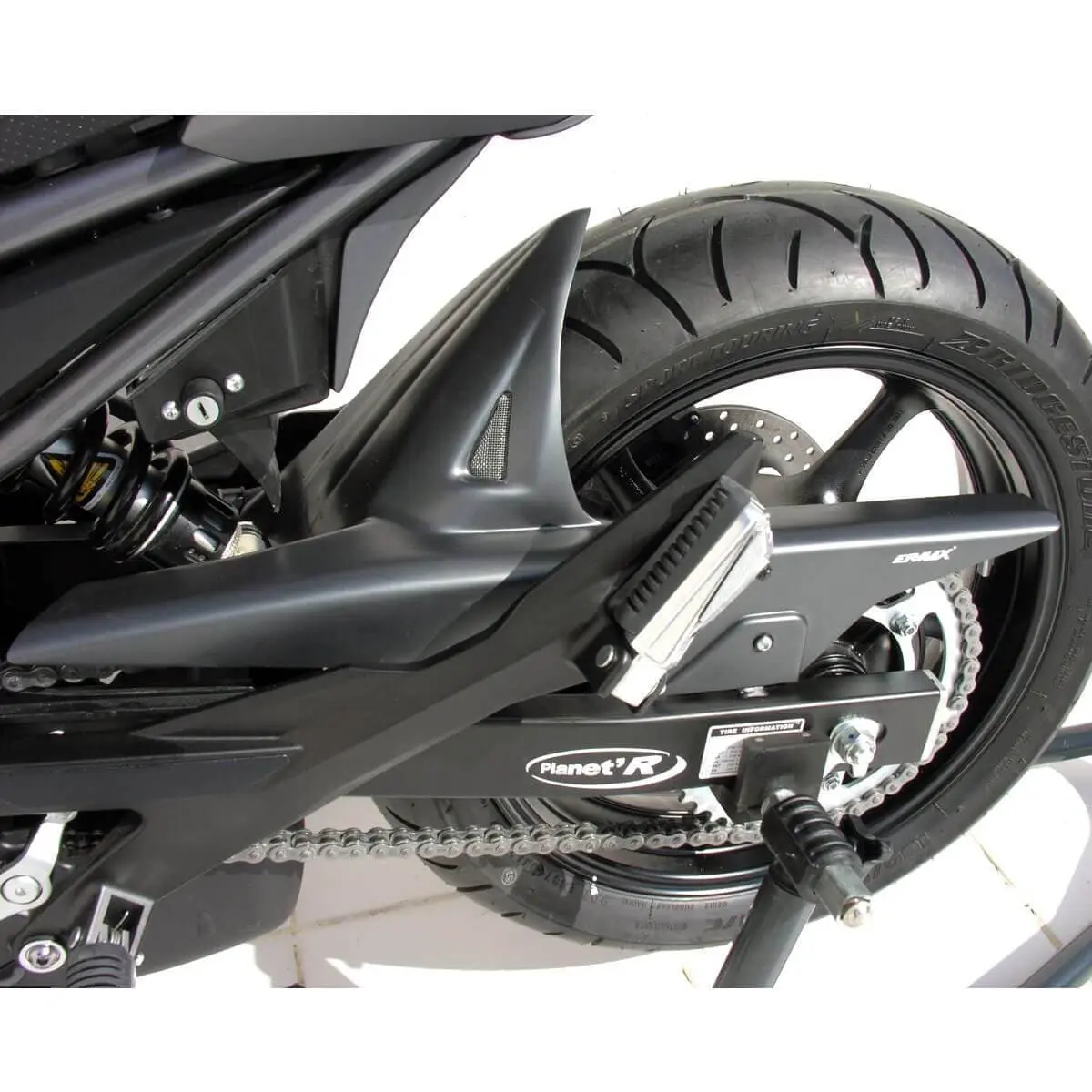 Ermax Hugger | Gloss Black (Diablo Black) | Yamaha XJ6 Diversion F 2010>2014 - Image 2
